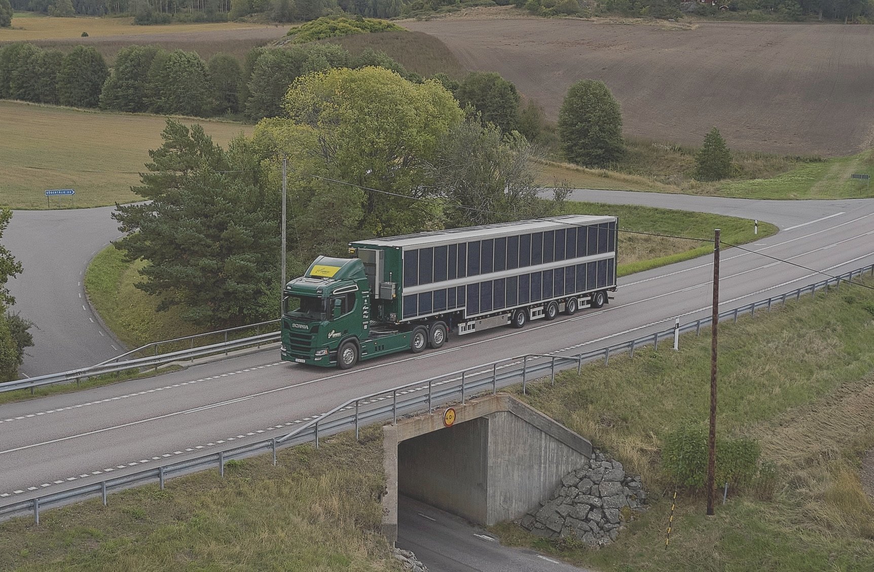 Road-ready Scania Truck Harnessing Solar Power and Hybrid Technology
