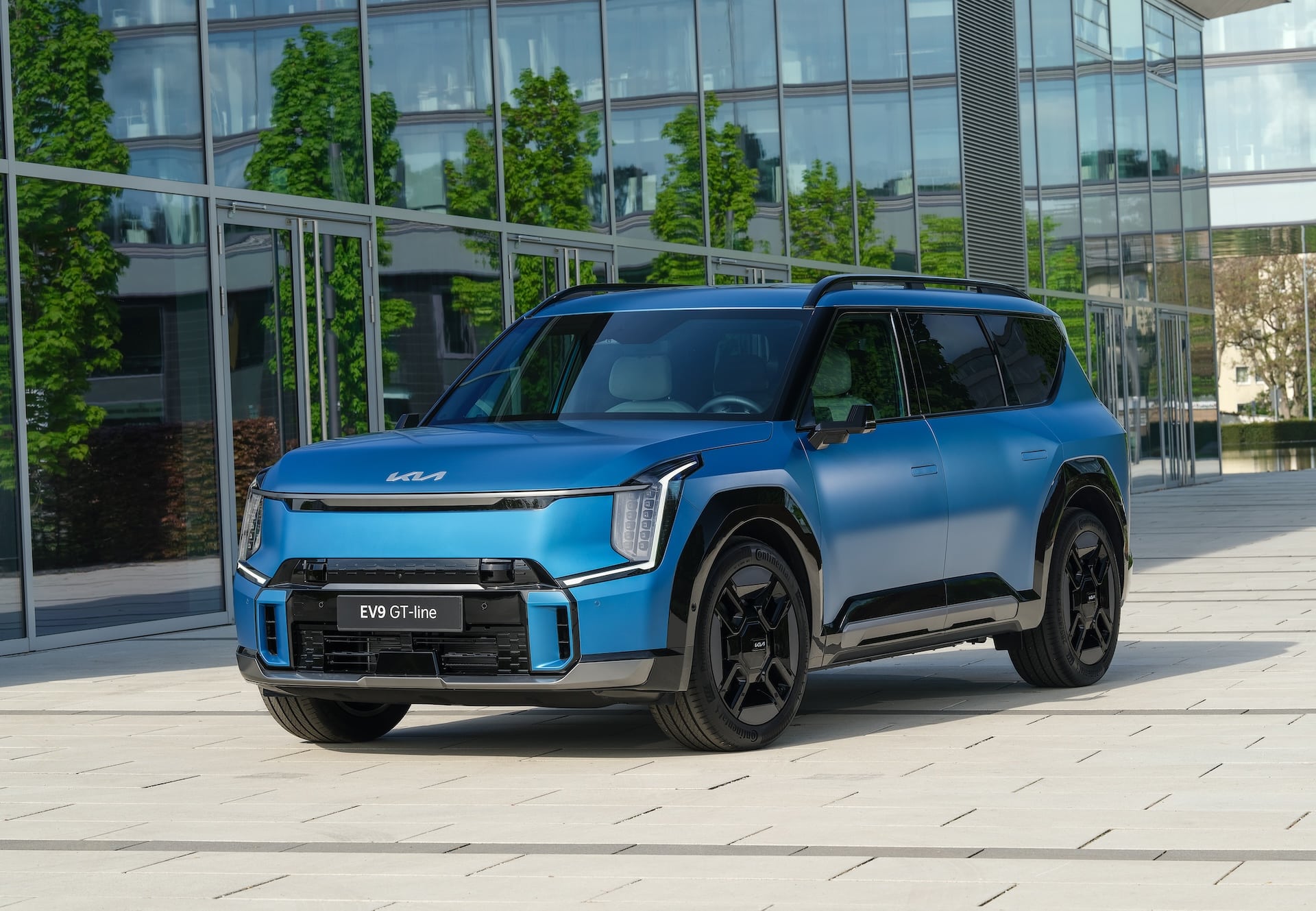 German Car of the Year 2024: Kia EV9 Secures First Place in the Luxury Category