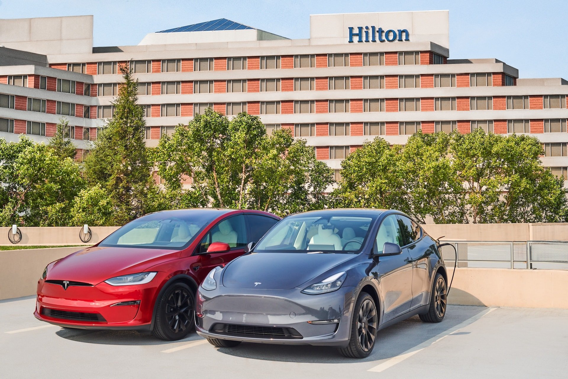 EV Charging Infrastructure Boosted by Hilton and Tesla