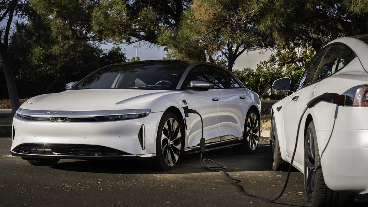 Other electric vehicles can now be charged directly by a Lucid Air.