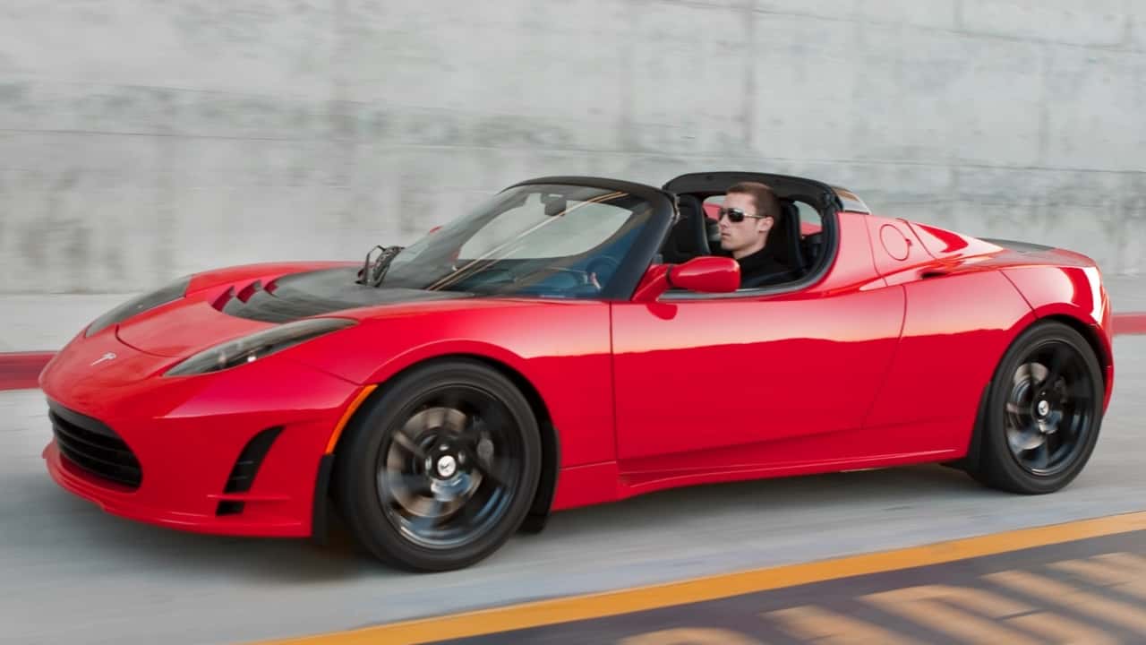 Musk declares Tesla Roadster’s design and engineering fully open source.
