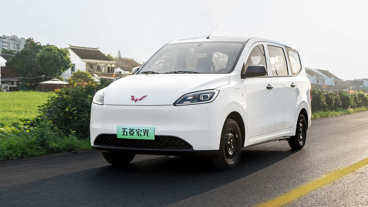 This Electric Minivan From China Is Less Than $10,000